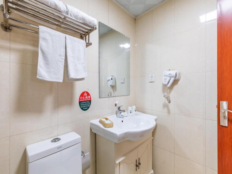 Greentree Inn Liaoning Dalian Development Zone Jinma Road Pedestrian Street Express Hotel Экстерьер фото