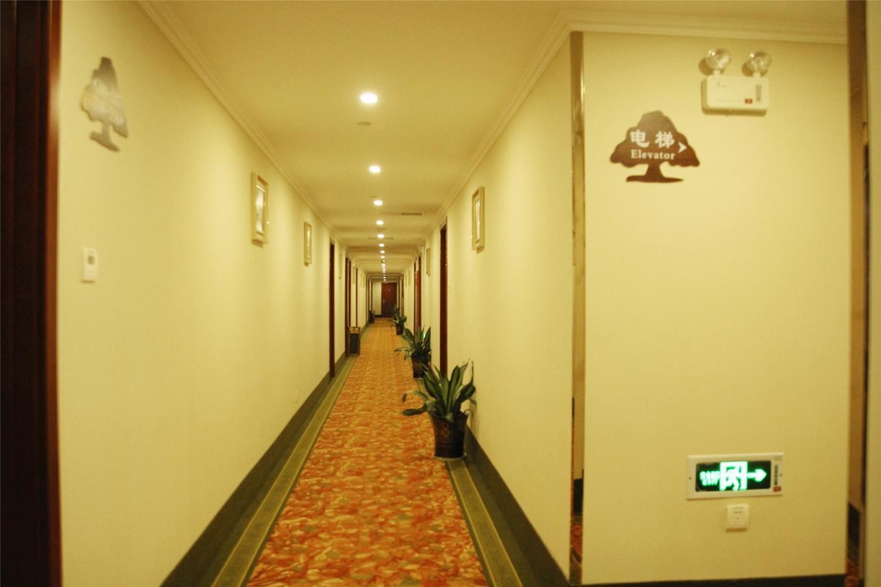 Greentree Inn Liaoning Dalian Development Zone Jinma Road Pedestrian Street Express Hotel Экстерьер фото