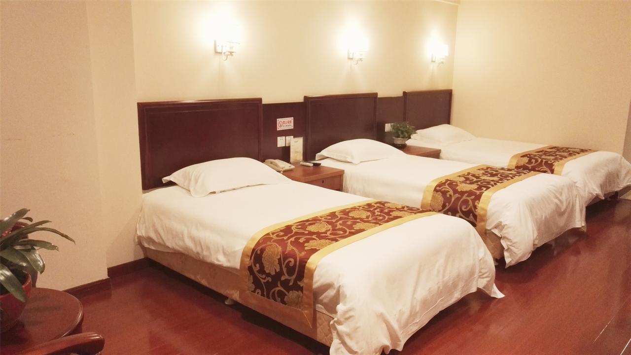 Greentree Inn Liaoning Dalian Development Zone Jinma Road Pedestrian Street Express Hotel Экстерьер фото
